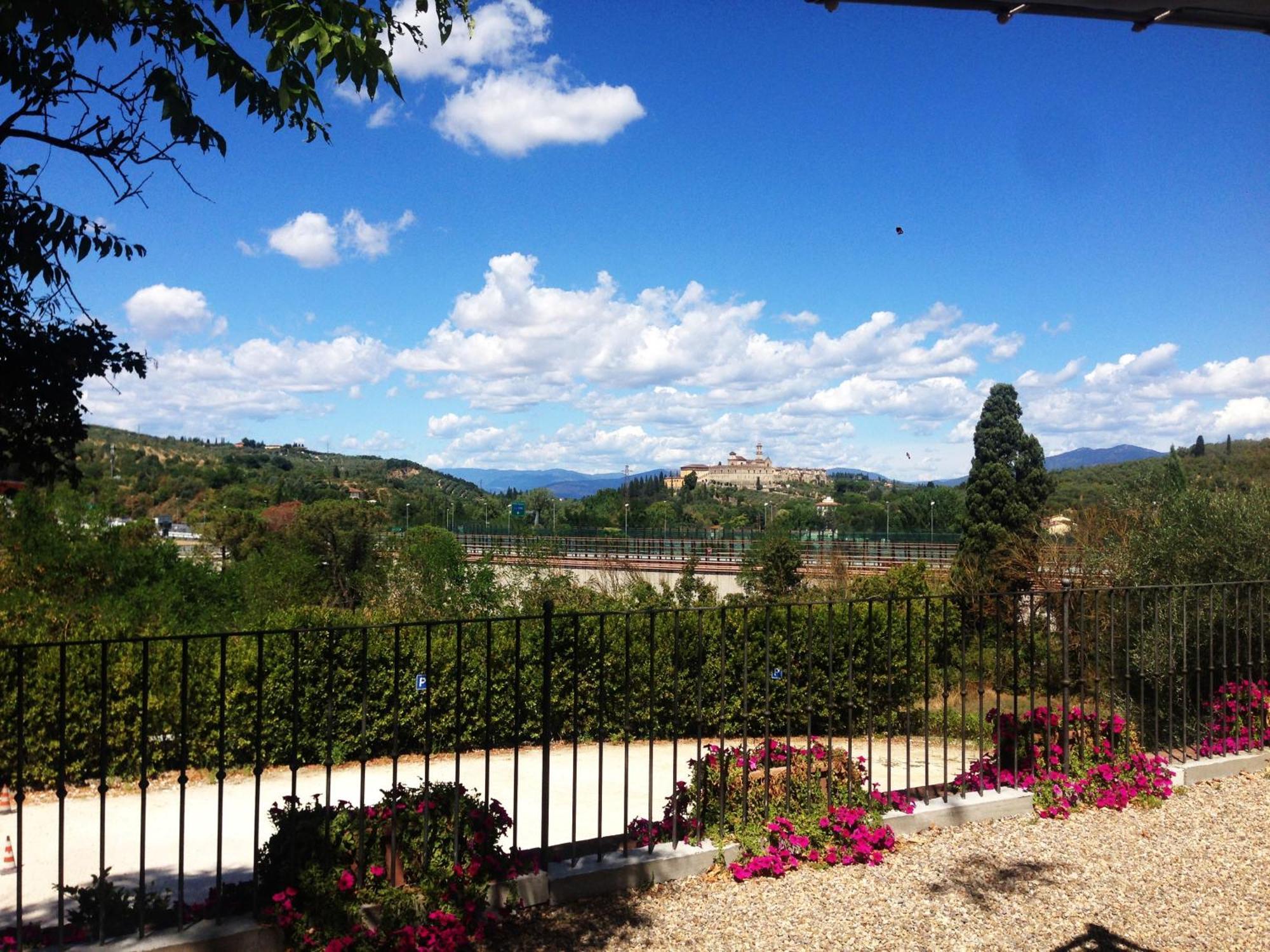 Il Poggiolo Delle Rose Bed&Breakfast Tavarnuzze Luaran gambar